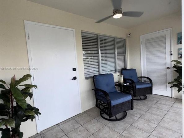 300 Layne Blvd 303, Hallandale Beach FL 33009