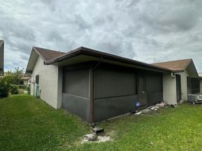 1995 SW 15th Pl, Deerfield Beach FL 33442