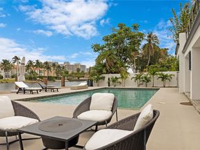 1601 Diplomat Pkwy, Hollywood FL 33019