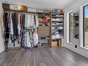 1601 Diplomat Pkwy, Hollywood FL 33019