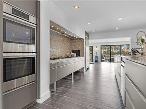 1601 Diplomat Pkwy, Hollywood FL 33019