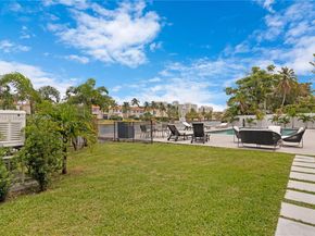 1601 Diplomat Pkwy, Hollywood FL 33019