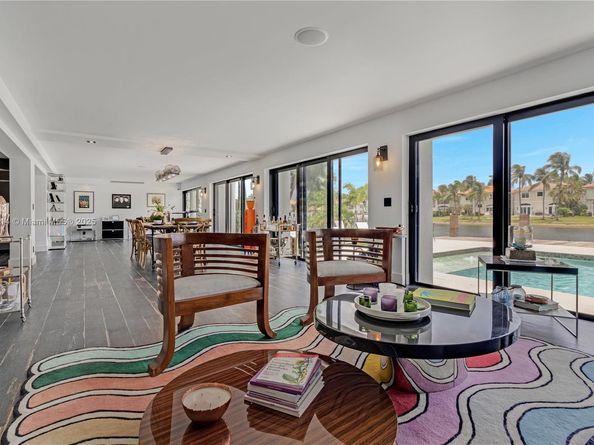 1601 Diplomat Pkwy, Hollywood FL 33019