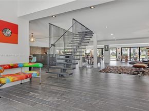 1601 Diplomat Pkwy, Hollywood FL 33019