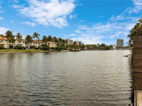 1601 Diplomat Pkwy, Hollywood FL 33019