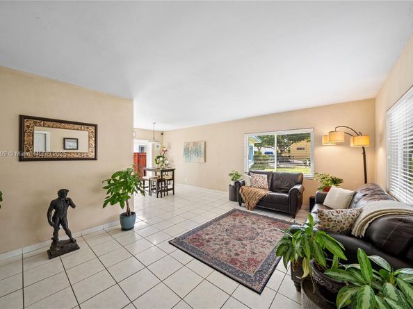 2010 Calais Dr, Miami Beach FL 33141