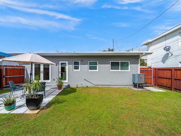 2010 Calais Dr, Miami Beach FL 33141