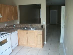 136 SW 15 Te, Homestead FL 33030