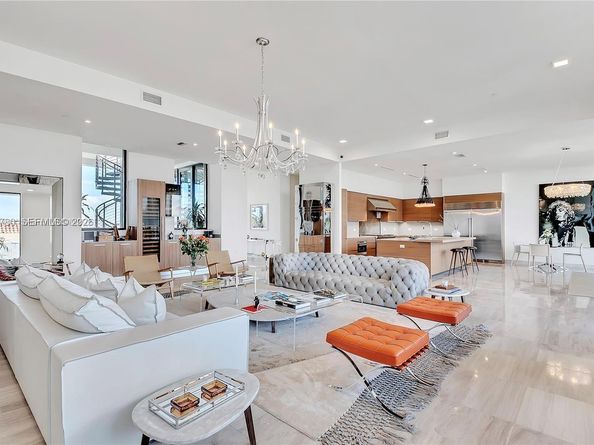 3581 E Glencoe St 605, Coconut Grove FL 33133