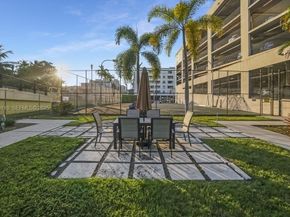 10 SW South River Dr 608, Miami FL 33130