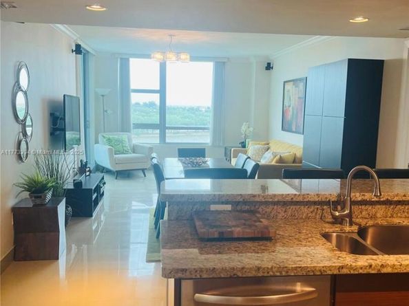 2641 N Flamingo Rd 806, Sunrise FL 33323