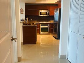 2641 N Flamingo Rd 806, Sunrise FL 33323
