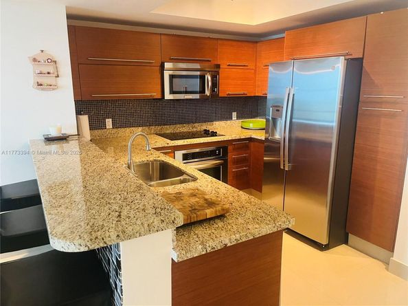 2641 N Flamingo Rd 806, Sunrise FL 33323