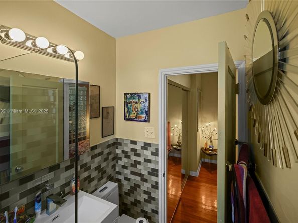 1525 Meridian Ave 202, Miami Beach FL 33139