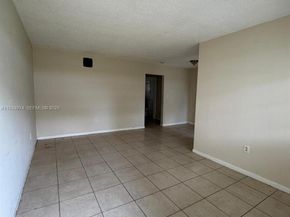 151 NW 164th St, Miami FL 33169