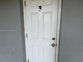 151 NW 164th St, Miami FL 33169