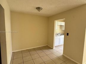 151 NW 164th St, Miami FL 33169