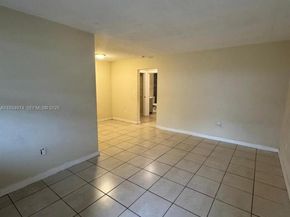 151 NW 164th St, Miami FL 33169