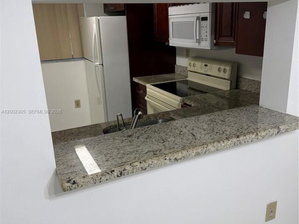 10975 SW 107th ST. 202, Kendall FL 33176