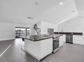 1092 NW 162nd Ave, Pembroke Pines FL 33028