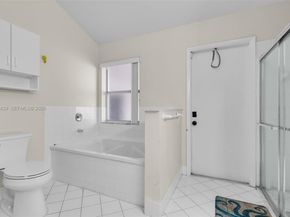 1092 NW 162nd Ave, Pembroke Pines FL 33028