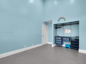 1092 NW 162nd Ave, Pembroke Pines FL 33028