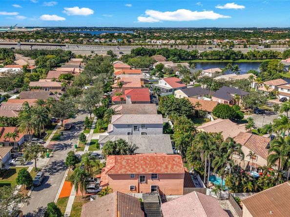 15241 SW 51st St, Miramar FL 33027