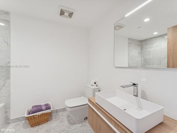 1135 103 304, Bay Harbor Islands FL 33154