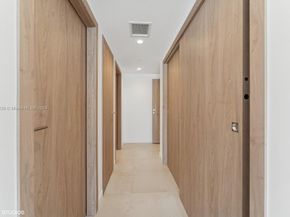 1135 103 304, Bay Harbor Islands FL 33154