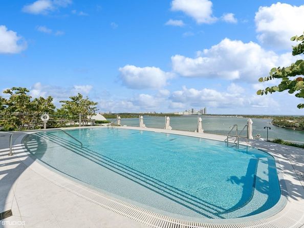 1135 103 304, Bay Harbor Islands FL 33154