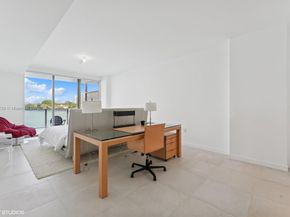 1135 103 304, Bay Harbor Islands FL 33154