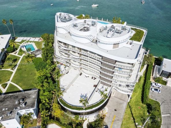 1135 103 304, Bay Harbor Islands FL 33154