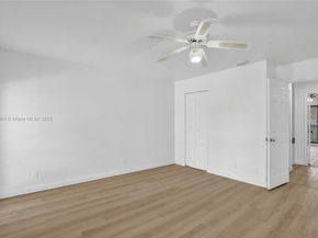 958 Mockingbird Ln 511, Plantation FL 33324