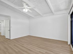 958 Mockingbird Ln 511, Plantation FL 33324