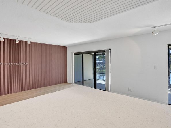 958 Mockingbird Ln 511, Plantation FL 33324