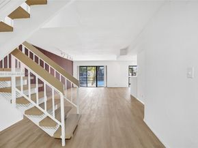 958 Mockingbird Ln 511, Plantation FL 33324