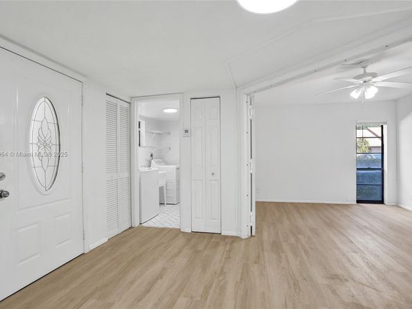 958 Mockingbird Ln 511, Plantation FL 33324