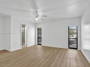 958 Mockingbird Ln 511, Plantation FL 33324