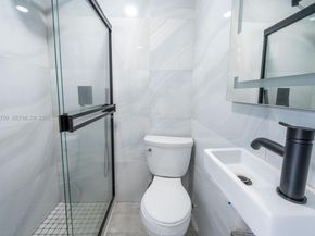 711 85th St, Miami Beach FL 33141