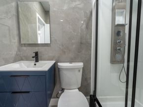 711 85th St, Miami Beach FL 33141