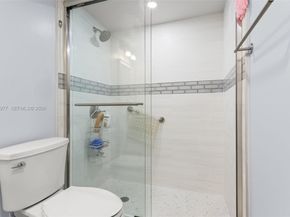 10709 W Clairmont Cir 111, Tamarac FL 33321