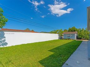 2023 SW 99th Ave, Miami FL 33165