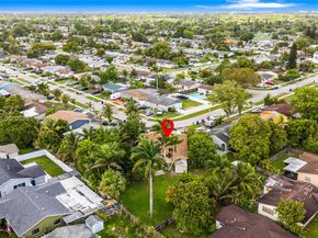 7690 SW 7th Ct, North Lauderdale FL 33068