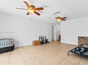 7690 SW 7th Ct, North Lauderdale FL 33068