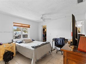 7690 SW 7th Ct, North Lauderdale FL 33068