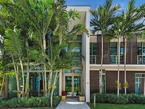 111 Reef Ln, Key Biscayne FL 33149