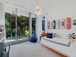 111 Reef Ln, Key Biscayne FL 33149