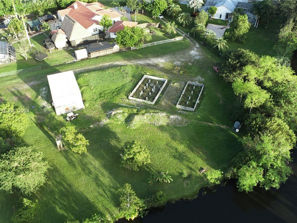 20321 SW 48th St, Southwest Ranches FL 33332