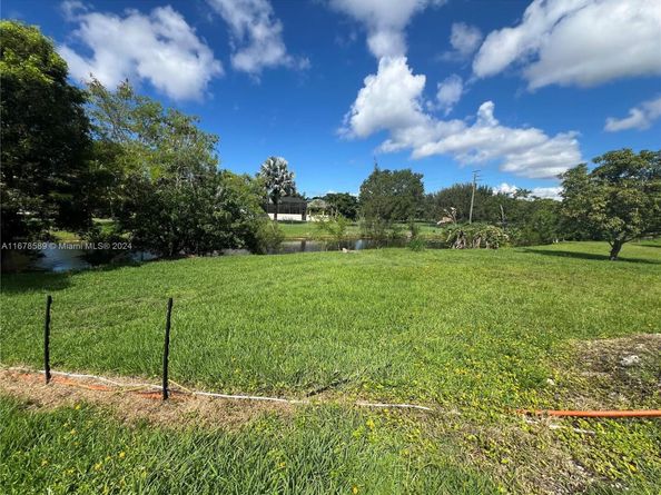 20321 SW 48th St, Southwest Ranches FL 33332