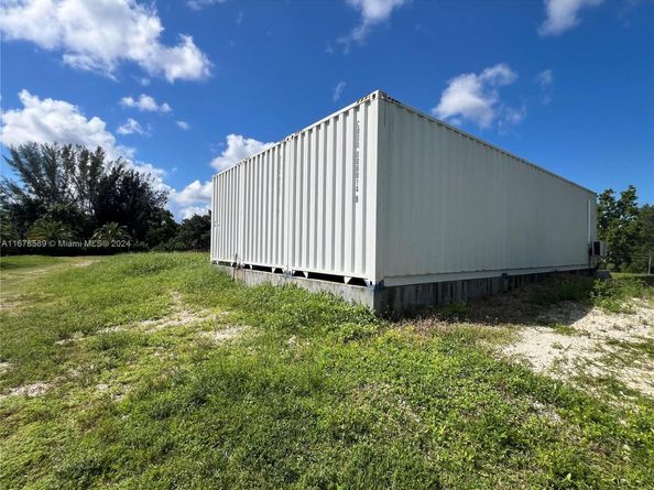 20321 SW 48th St, Southwest Ranches FL 33332